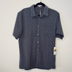 Vuori Short Sleeve Button Down Shirt Men’s Large Blue Arrow Print NWT